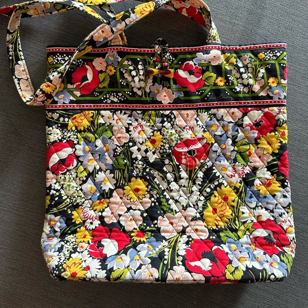 Vera Bradley poppy fields floral quilted tote bag